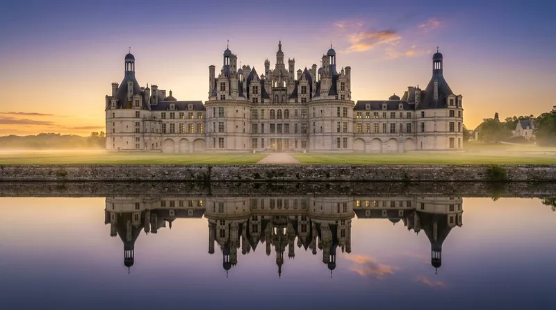 Excursion Taxi Privé Disneyland Paris vers les Châteaux de la Loire Chambord et Chenonceau Journée Découverte